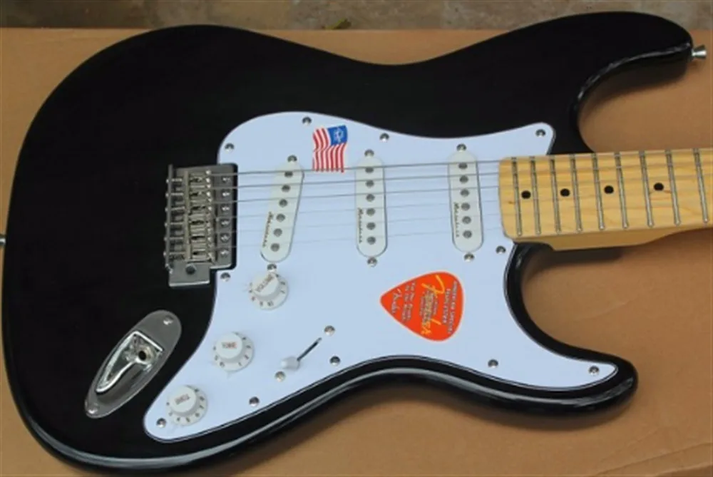Free shipping, high quality, black body, silver hardware, custom guitar electric guitar, factory custom
Free shipping, high quality, black body, silver hardware, custom guitar electric guitar, factory custom