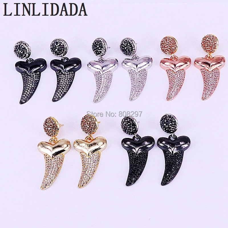 4Pair CZ Micro Pave Cubic Zirconia High Quality Horn Dangle Earrings For Women Jewelry LL-E004
4Pair CZ Micro Pave Cubic Zirconia High Quality Horn Dangle Earrings For Women Jewelry LL-E004