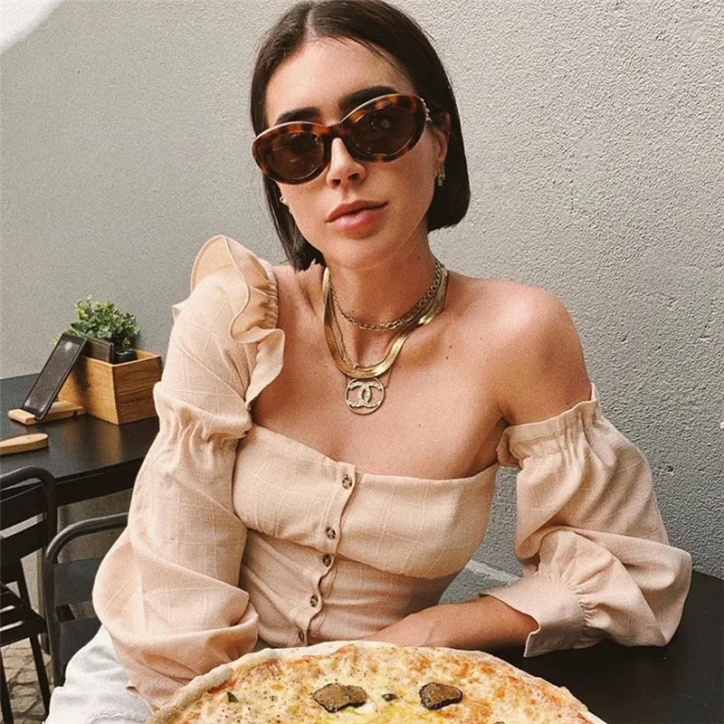 Off-the-shoulder Plaid Strapless Blouses Shirts Women Vintage Puff Sleeve Ruffles French Shirts Ladies Buttons Blouse cwa0174-
Off-the-shoulder Plaid Strapless Blouses Shirts Women Vintage Puff Sleeve Ruffles French Shirts Ladies Buttons Blouse cwa0174-