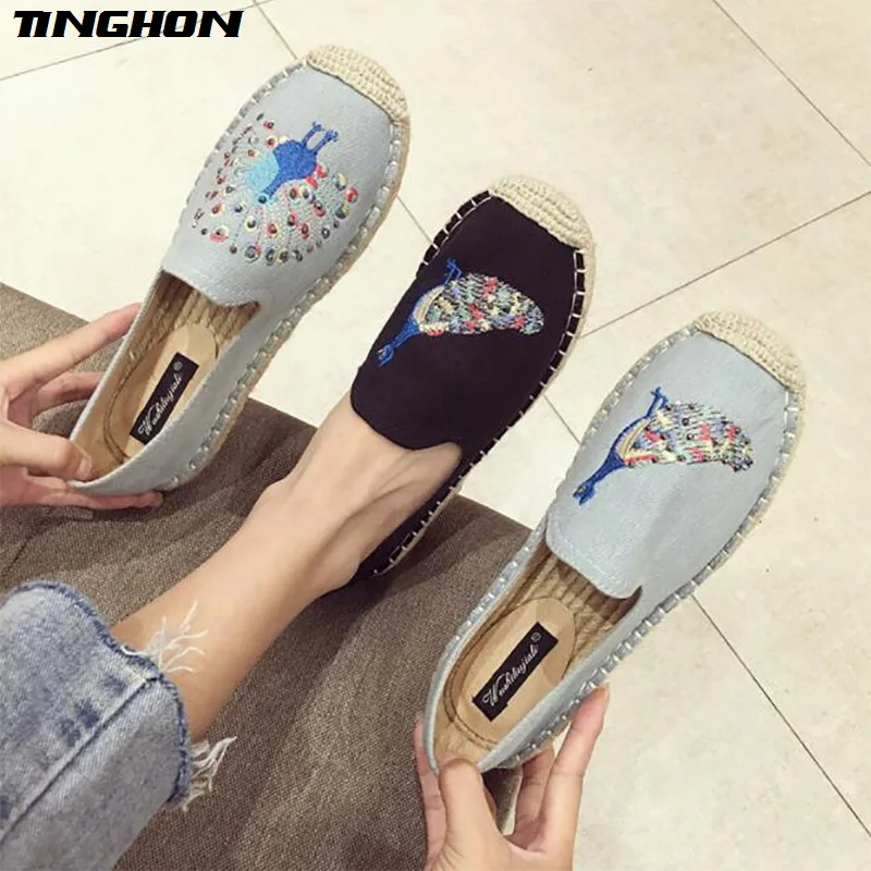 TINGHON Luxurious Fashion Women Ladies Espadrille Shoes Canvas Embroidered Peacock Hemps Fisherman Flats Shoes
TINGHON Luxurious Fashion Women Ladies Espadrille Shoes Canvas Embroidered Peacock Hemps Fisherman Flats Shoes