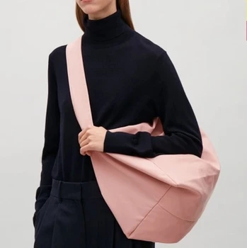 nylon canvas women's handbag brief waterproof oxford fabric casual shoulder handbag big bags Large-capacity travel shopping bag
nylon canvas women's handbag brief waterproof oxford fabric casual shoulder handbag big bags Large-capacity travel shopping bag