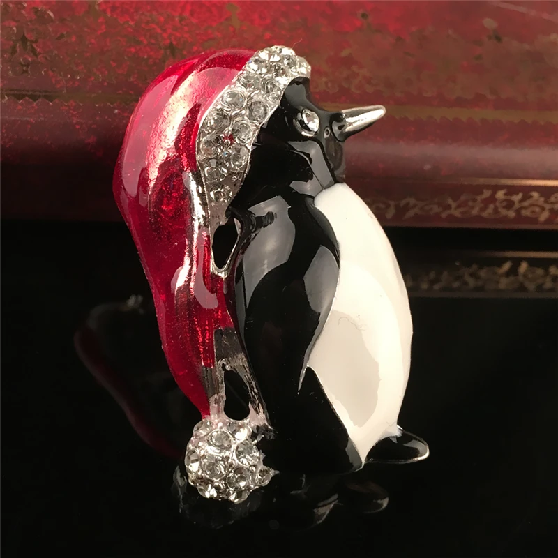 brooches (1)