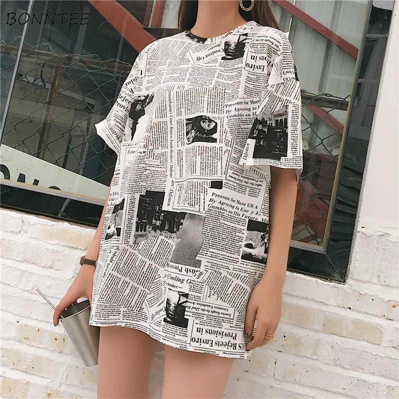 T-shirts Women Short-sleeved Newspaper Pattern Print Long Style Batwing Sleeve Womens T-shirt All-match Trendy Chic Leisure Soft
T-shirts Women Short-sleeved Newspaper Pattern Print Long Style Batwing Sleeve Womens T-shirt All-match Trendy Chic Leisure Soft