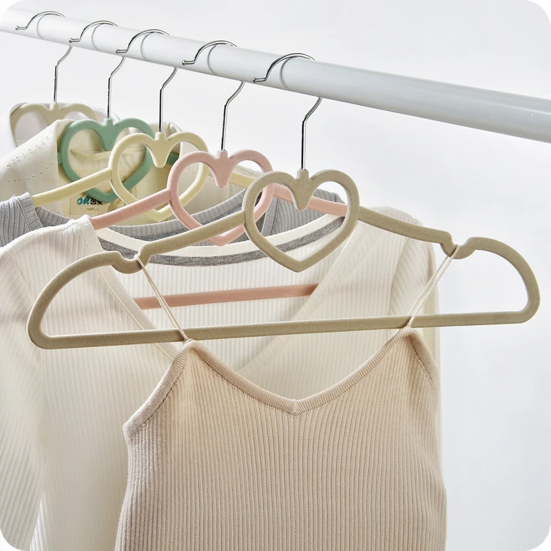 10PCS Non-Slip Ultra-Thin 360 Degree Swivel Flocked Adult Clothes Hangers with Heart Tie Bar Notched Shoulders for Garment
10PCS Non-Slip Ultra-Thin 360 Degree Swivel Flocked Adult Clothes Hangers with Heart Tie Bar Notched Shoulders for Garment