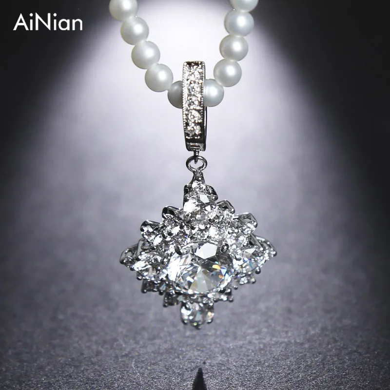 Delicate Crystal Pendant Necklace For Women Creative Imitation Pearls Jewelry Necklace Clothes Accessories
Delicate Crystal Pendant Necklace For Women Creative Imitation Pearls Jewelry Necklace Clothes Accessories