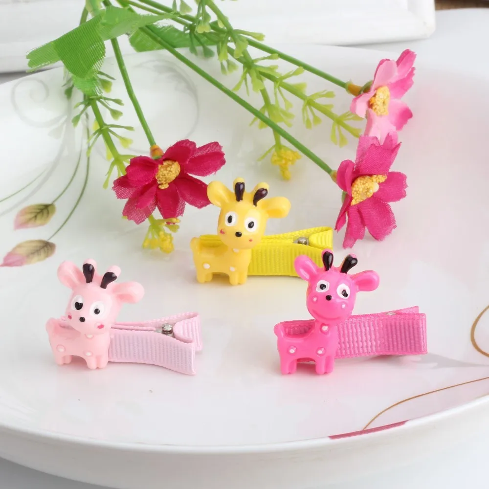 C Candy Color Carton Animal Baby Hairpins Kids Accessories Girls Protective Hair Accessories Ribbon Wraped Children Hair Clip
C Candy Color Carton Animal Baby Hairpins Kids Accessories Girls Protective Hair Accessories Ribbon Wraped Children Hair Clip