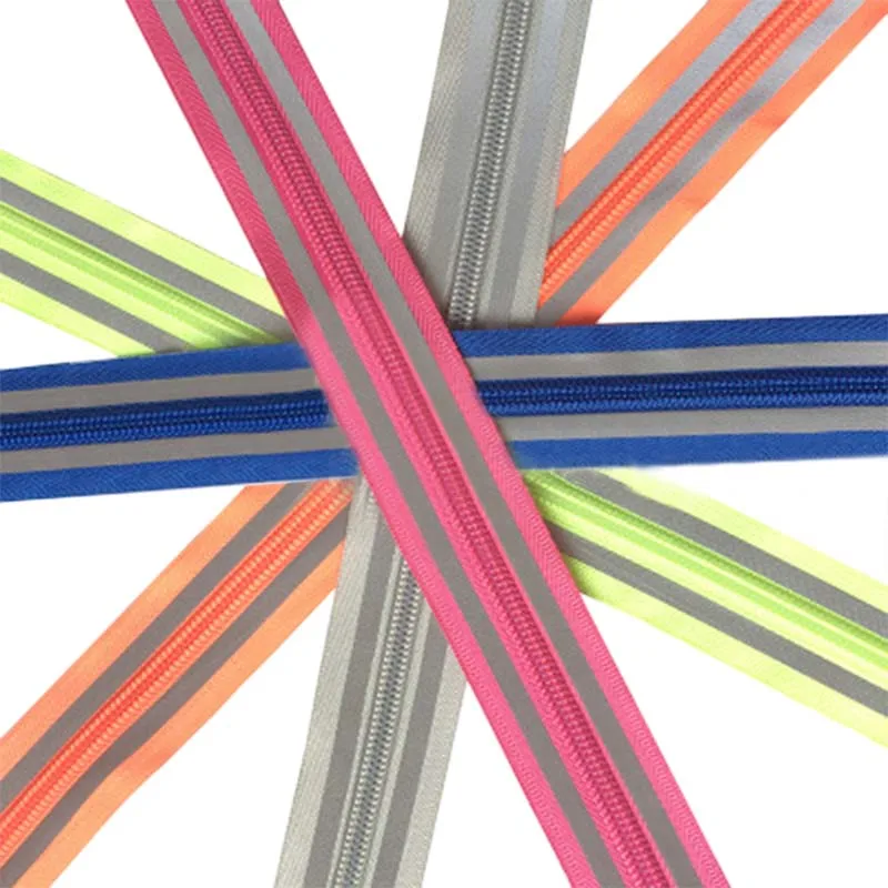 3# 20 yards Reflective Waterproof Zipper Plastic Nylon for Sewing zip Trousers Garment Sewing Handcraft DIY Accessories
3# 20 yards Reflective Waterproof Zipper Plastic Nylon for Sewing zip Trousers Garment Sewing Handcraft DIY Accessories
