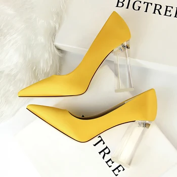 Large Size 34-43 Woman Pumps Sexy Transparent PU Heel Wedding Shoes Women's Concise Silk Shallow High Heels Female Office Shoes
Large Size 34-43 Woman Pumps Sexy Transparent PU Heel Wedding Shoes Women's Concise Silk Shallow High Heels Female Office Shoes
