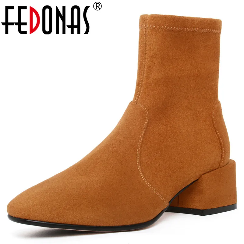 FEDONAS High Quality Flock Warm Women Ankle Boots Autumn Winter New Brand Pointed Toe Chelsea Boots Basic Dancing Shoes Woman
FEDONAS High Quality Flock Warm Women Ankle Boots Autumn Winter New Brand Pointed Toe Chelsea Boots Basic Dancing Shoes Woman