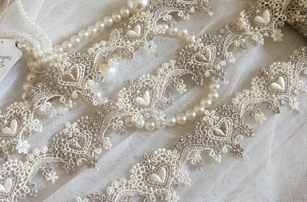 2 Colors 3 Yards Exquisite Khaki Venice Lace Trim Scalloped Heart Embroidery Necklace Supplies 1.77 Inches Wide
2 Colors 3 Yards Exquisite Khaki Venice Lace Trim Scalloped Heart Embroidery Necklace Supplies 1.77 Inches Wide