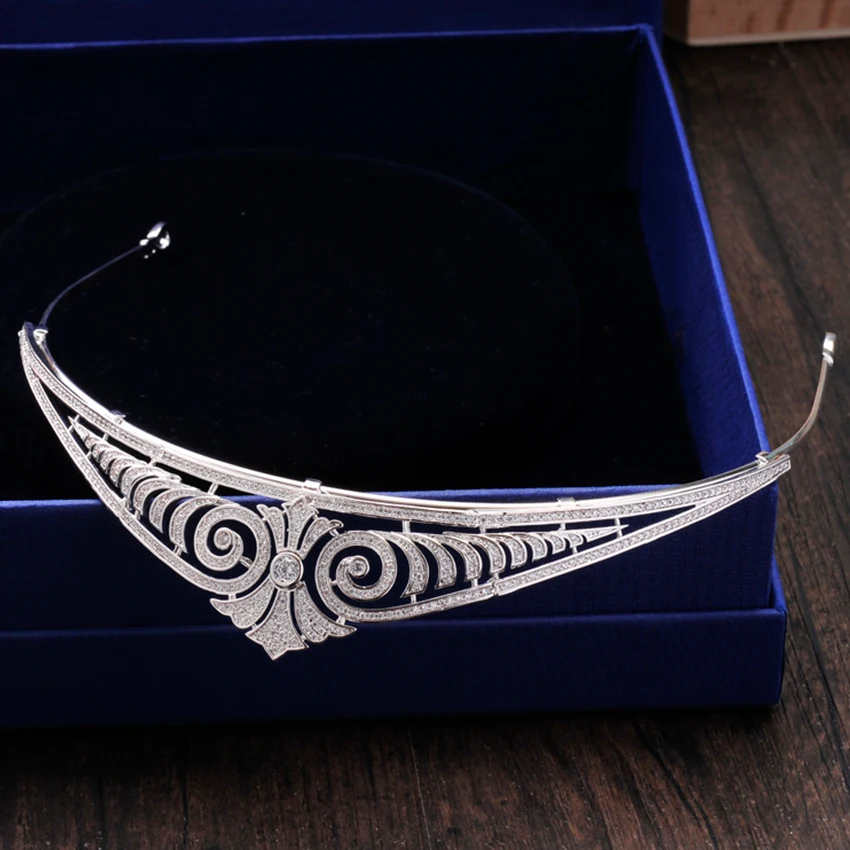 Women Wedding Brides Crown Zircon Brides Tiaras Wedding Engagement Women Coronet Headband Tiara and Crown For Prom 
Women Wedding Brides Crown Zircon Brides Tiaras Wedding Engagement Women Coronet Headband Tiara and Crown For Prom