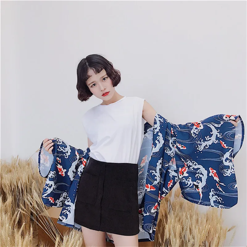 Japanese style 2019 feather weaving East Ying Fenghai kimono summer blouse female sun protection batwing sleeve clothes women
Japanese style 2019 feather weaving East Ying Fenghai kimono summer blouse female sun protection batwing sleeve clothes women