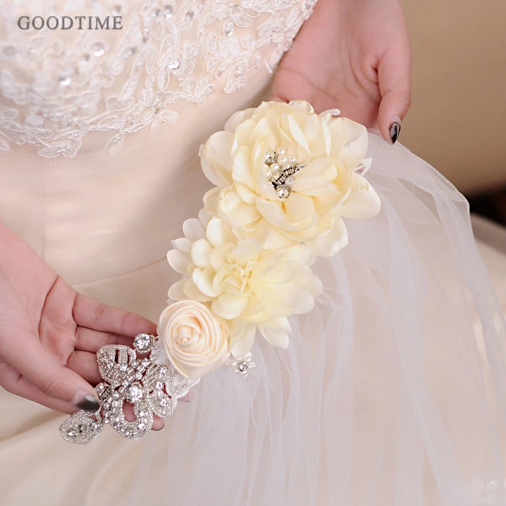 Noble Wedding Veils With Comb Bride Tulle Dress Bridal Accessories Wedding Veil Cathedral Crystal Ribbon Flower Veils Party
Noble Wedding Veils With Comb Bride Tulle Dress Bridal Accessories Wedding Veil Cathedral Crystal Ribbon Flower Veils Party