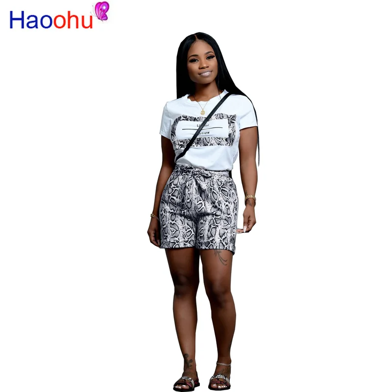 HAOOHU 2019 fashion Leisure Letter Print Women Summer Short T Shirt and Snake-line loose straight shorts 2 set Club Outfits
HAOOHU 2019 fashion Leisure Letter Print Women Summer Short T Shirt and Snake-line loose straight shorts 2 set Club Outfits