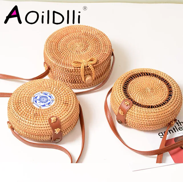 Handmade Rattan Woven Round Women Crossbody Bag Vintage Retro Straw Square Box Messenger Bag Lady Summer Cute Beach Shoulder Bag
Handmade Rattan Woven Round Women Crossbody Bag Vintage Retro Straw Square Box Messenger Bag Lady Summer Cute Beach Shoulder Bag