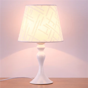 Modern LED Table Lamp Bedroom Living Room LED Bedside Table Light Art Bed Christmas Decoration Desk Lamp Bedroom Lamp Luminaire
Modern LED Table Lamp Bedroom Living Room LED Bedside Table Light Art Bed Christmas Decoration Desk Lamp Bedroom Lamp Luminaire