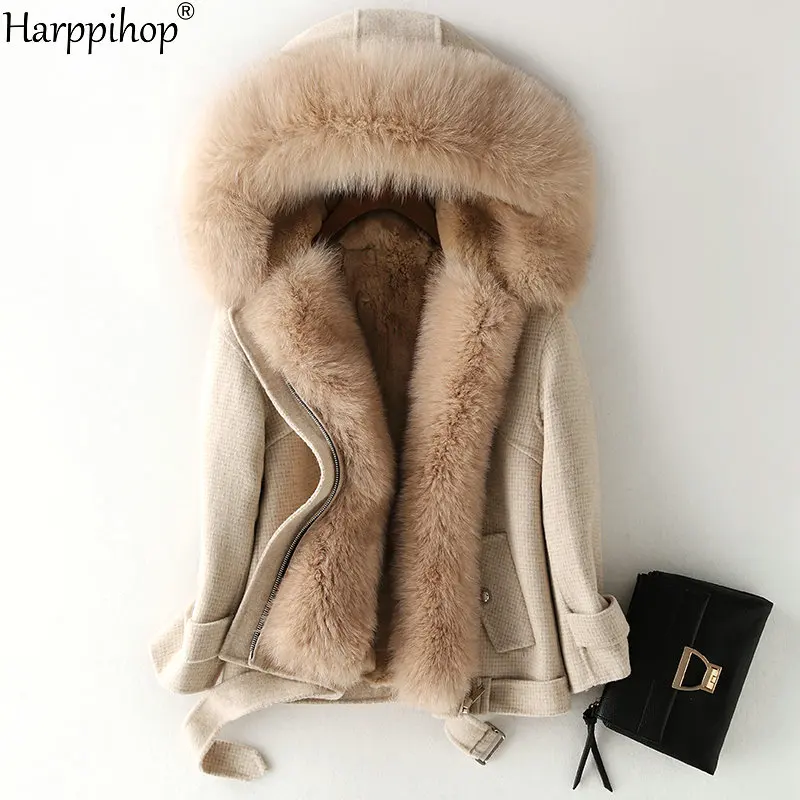 2019 Women Fall Winter new wool fox collar jacket with rabbit fur inside long style pocket leisure coat
2019 Women Fall Winter new wool fox collar jacket with rabbit fur inside long style pocket leisure coat