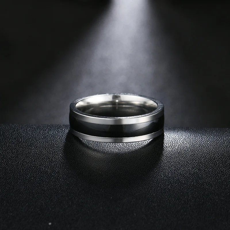 2019 New Men's Metal Rings Casual Fashion Sports Simple And Exquisite High-end Atmosphere Popular Jewelry Cheap Men's Rings
2019 New Men's Metal Rings Casual Fashion Sports Simple And Exquisite High-end Atmosphere Popular Jewelry Cheap Men's Rings
