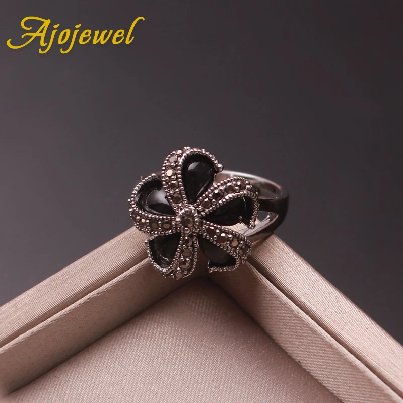 Ajojewel 2019 New Rhinestone Flower Antique Ring Black Stone Rings For Women Ladies Bague Bijoux 
Ajojewel 2019 New Rhinestone Flower Antique Ring Black Stone Rings For Women Ladies Bague Bijoux