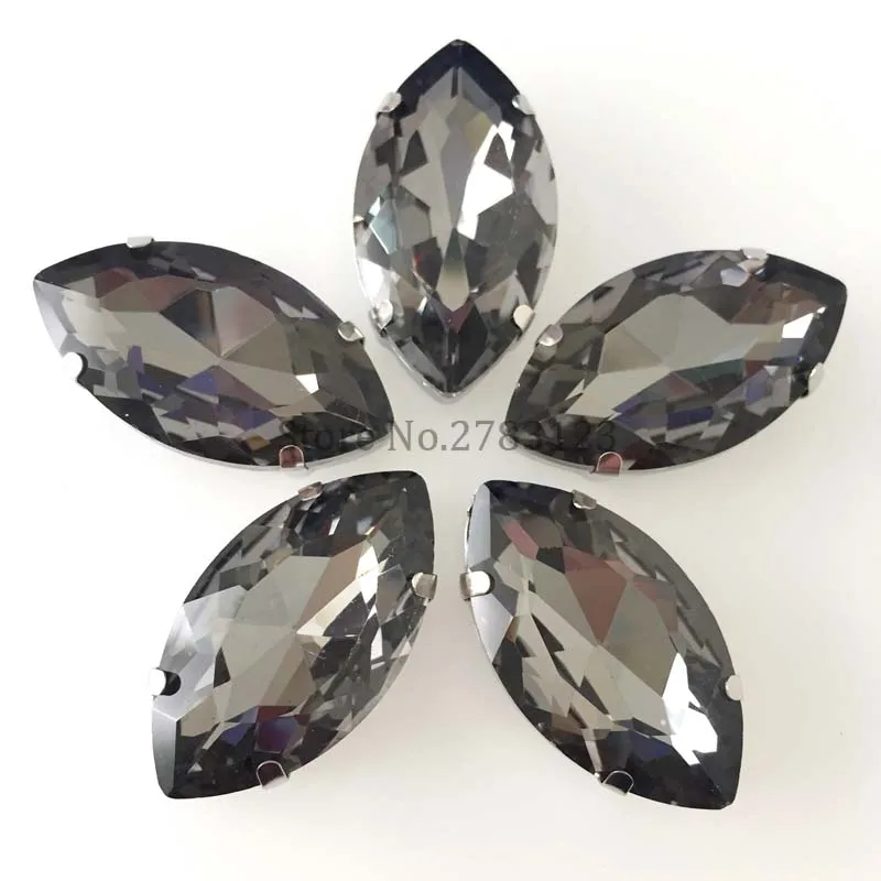 Free shipping Horse eye shape Sew On Rhinestones With Silver Claw,Gray color diy/Clothing accessories
Free shipping Horse eye shape Sew On Rhinestones With Silver Claw,Gray color diy/Clothing accessories