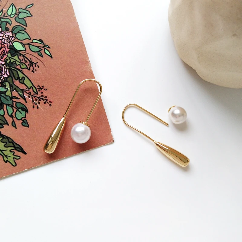 AOMU 2019 Fashion Imitated-pearl Ball Golden Metal U Shape Water Drop Long Dangle Earring for Women Girl Party Wholesale Jewelry
AOMU 2019 Fashion Imitated-pearl Ball Golden Metal U Shape Water Drop Long Dangle Earring for Women Girl Party Wholesale Jewelry