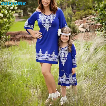 Cutyome 2017 New Mommy and me Clothes Family Look Mother Daughter Dresses Printed Mom Daughter Kids Girl Family Matching Outfits
Cutyome 2017 New Mommy and me Clothes Family Look Mother Daughter Dresses Printed Mom Daughter Kids Girl Family Matching Outfits