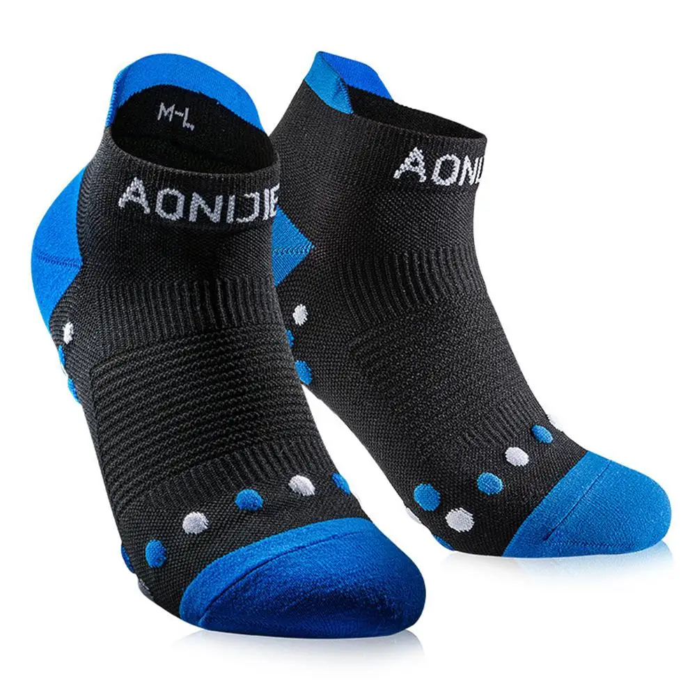 AONIJIE Unisex Comfort Fit Socks Breathable Outdoor Wearproof Antiskid Running Basketball Cycling Anti-sweat Sport Socks
AONIJIE Unisex Comfort Fit Socks Breathable Outdoor Wearproof Antiskid Running Basketball Cycling Anti-sweat Sport Socks