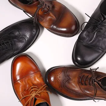 New Fashion Men Handmade Five Color Low Top Pleated Brogue Shoes Men Round Toes Thick Bottom Rubbing leather Office Work Shoes
New Fashion Men Handmade Five Color Low Top Pleated Brogue Shoes Men Round Toes Thick Bottom Rubbing leather Office Work Shoes