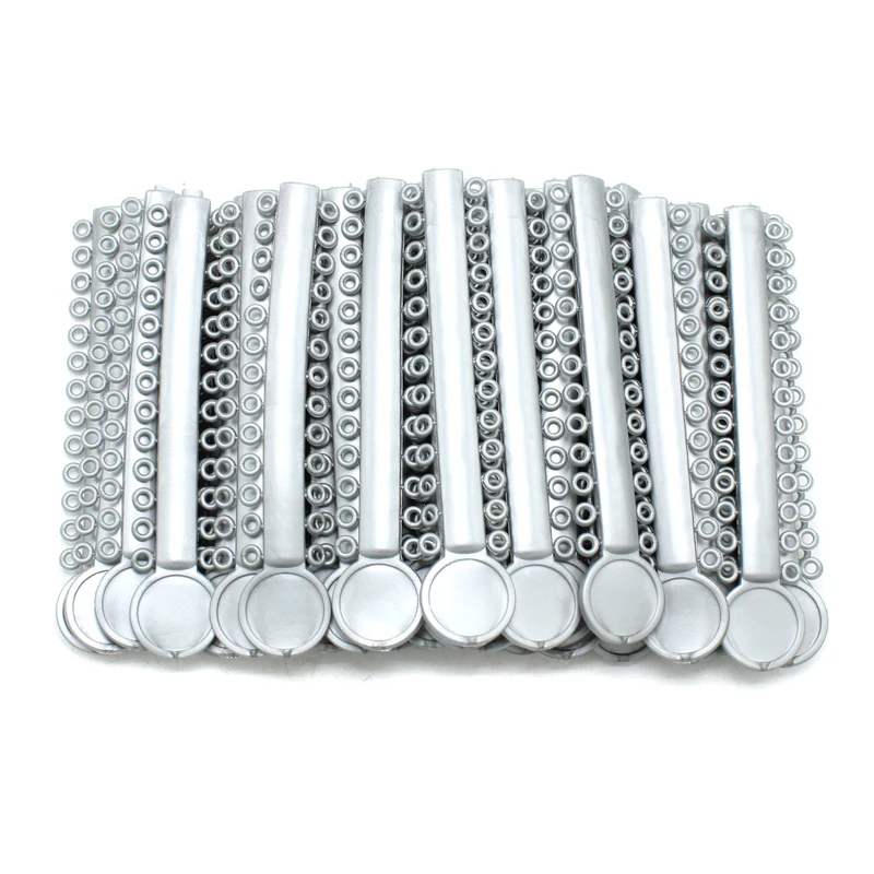 40Pcs/Pack Dental Elastomeric Ligature Ties Orthodontics Elastic Rubber Bands Teeth Care Gray color Dentist Materials
40Pcs/Pack Dental Elastomeric Ligature Ties Orthodontics Elastic Rubber Bands Teeth Care Gray color Dentist Materials