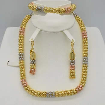New High Quality Dubai gold big Jewelry Set 3 tones Gold color Nigerian Wedding African Jewelry Sets Parure Bijoux Femme
New High Quality Dubai gold big Jewelry Set 3 tones Gold color Nigerian Wedding African Jewelry Sets Parure Bijoux Femme