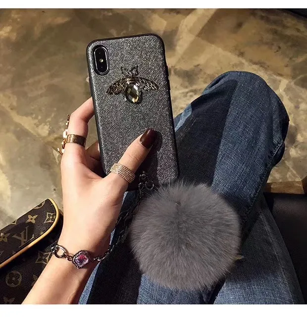 Have LOGO Luxuries Bee Phone Case For iphone XS Max 7 8 pompon Case for 6s Plus XR XS 7 Plus With Pompon
Have LOGO Luxuries Bee Phone Case For iphone XS Max 7 8 pompon Case for 6s Plus XR XS 7 Plus With Pompon