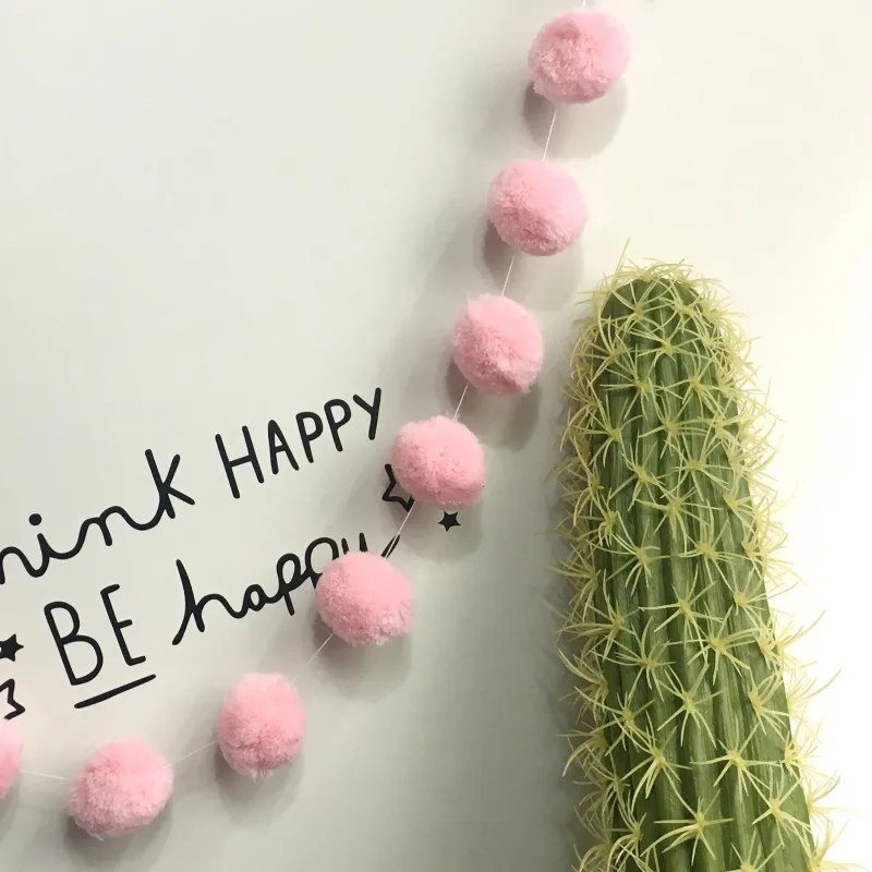 High Quality Nordic Series Hair Ball Decoration Pendant Wool Felt Ball Garland Pom Pom For Kids Room Home Party Decoration 2018
High Quality Nordic Series Hair Ball Decoration Pendant Wool Felt Ball Garland Pom Pom For Kids Room Home Party Decoration 2018