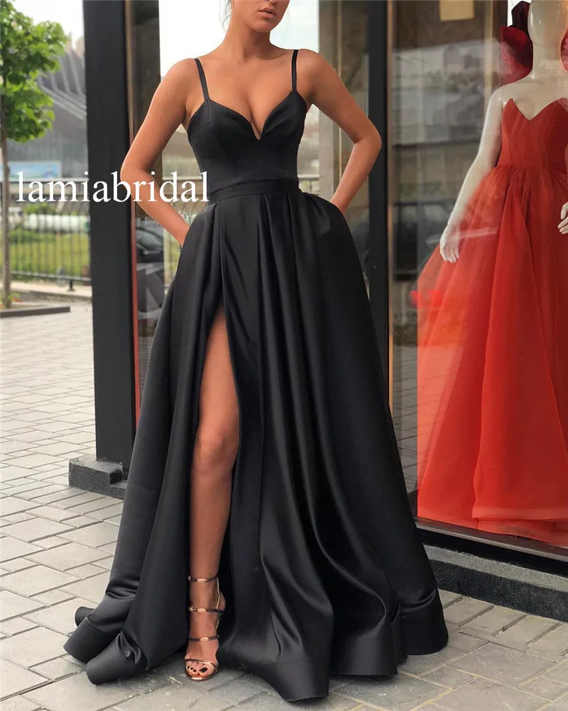 Gothic Black Cheap Long Prom Dresses 2019 A Line High Split Plus Size Satin Formal Evening vestido de fiesta de noche Party Gown
Gothic Black Cheap Long Prom Dresses 2019 A Line High Split Plus Size Satin Formal Evening vestido de fiesta de noche Party Gown