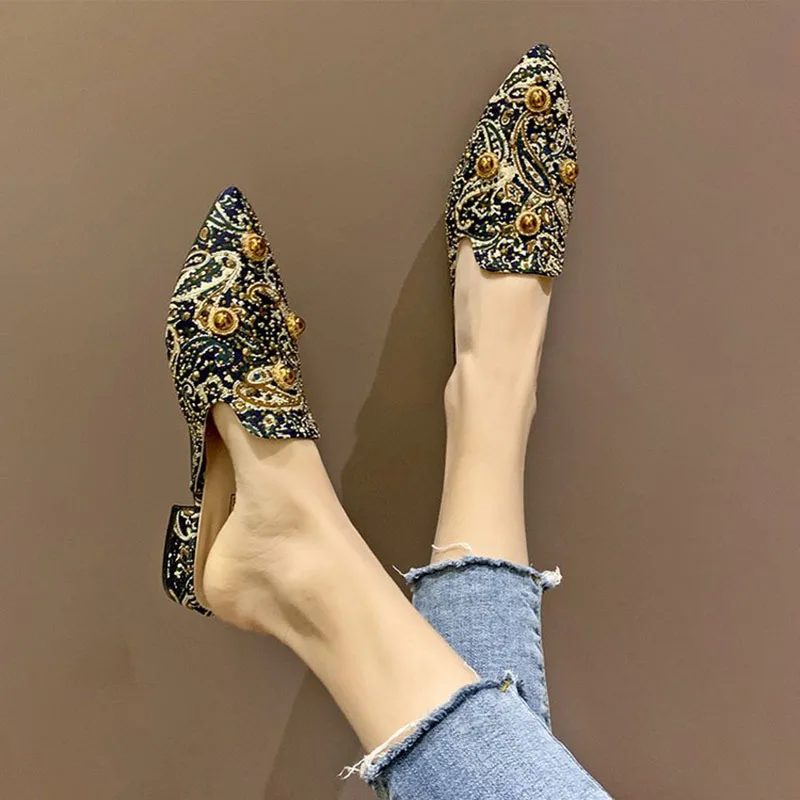 2019 Woman Mules Shoes Women Slippers 3cm Low Heels Ladies Female Slides Slippers Outside Fashion Casual Lady Shoes For Women
2019 Woman Mules Shoes Women Slippers 3cm Low Heels Ladies Female Slides Slippers Outside Fashion Casual Lady Shoes For Women