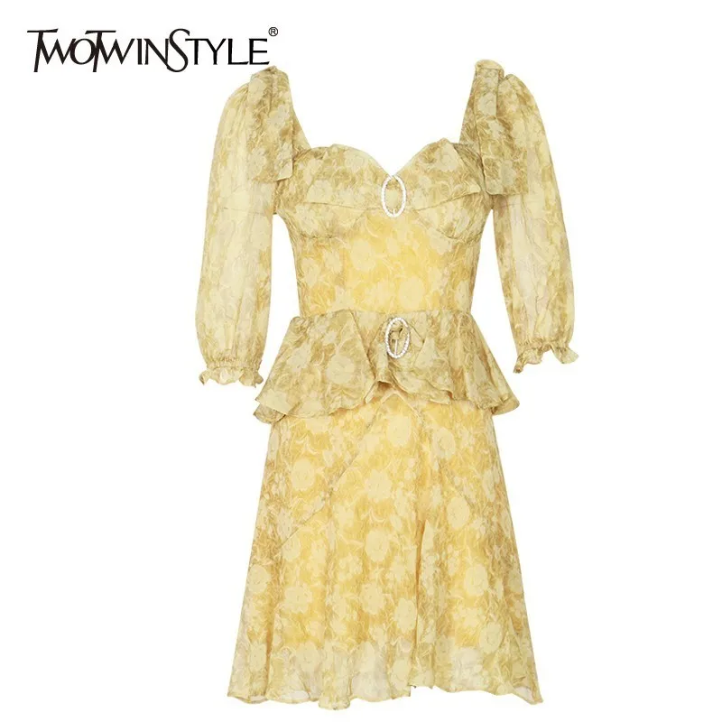 TWOTWINSTYLE Vintage Print Dress For Women Square Collar Puff Sleeve High Waist Ruffles Slim Mini Dresses Female Fashion 2019
TWOTWINSTYLE Vintage Print Dress For Women Square Collar Puff Sleeve High Waist Ruffles Slim Mini Dresses Female Fashion 2019