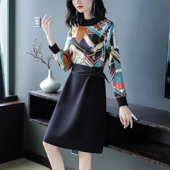 Long sleeve Dress 2019 Spring Women's New Plus Size Elegant Vintage Print Patchwork O neck Fashion Faux Two Piece Dress M-4XL
Long sleeve Dress 2019 Spring Women's New Plus Size Elegant Vintage Print Patchwork O neck Fashion Faux Two Piece Dress M-4XL