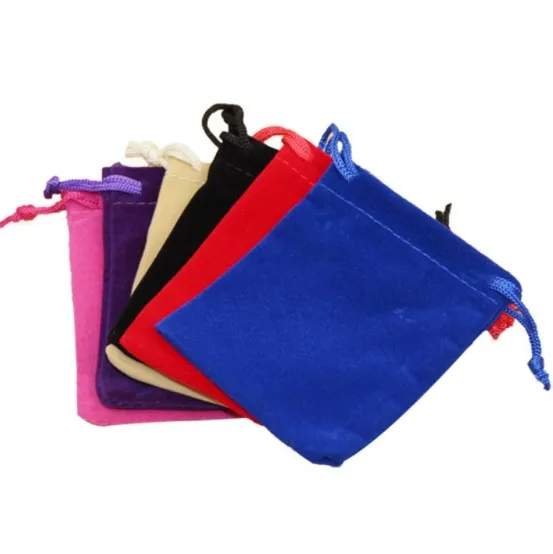 50pcs Soft Velvet Pouches Drawstrings for Jewelry Gift Packaging, 5x7cm,7x9cm,9x12cm keychain packing bag
50pcs Soft Velvet Pouches Drawstrings for Jewelry Gift Packaging, 5x7cm,7x9cm,9x12cm keychain packing bag