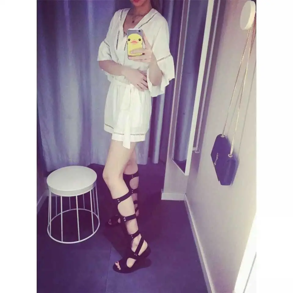 2015 Summer Style Roman Women Flat Boot Gladiator Sandals Knee High fish head Fashion flats Sandals Black Hollow Flat Shoes
2015 Summer Style Roman Women Flat Boot Gladiator Sandals Knee High fish head Fashion flats Sandals Black Hollow Flat Shoes