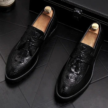 2019 New Men Crocodile Pattern Pointed Toe Lace Up Shoes Leather Bright Business Dress Shoes Trend Korean hair stylist Shoes
2019 New Men Crocodile Pattern Pointed Toe Lace Up Shoes Leather Bright Business Dress Shoes Trend Korean hair stylist Shoes