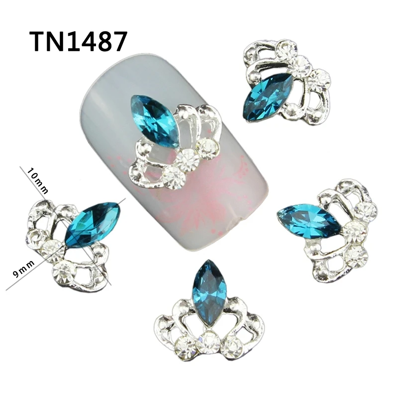 Blueness 10Pcs/Lot Blue Crystal Crown Design Silver Alloy Manicure Tips Clear Rhinestones For 3D Nail Art Decorations TN1488
Blueness 10Pcs/Lot Blue Crystal Crown Design Silver Alloy Manicure Tips Clear Rhinestones For 3D Nail Art Decorations TN1488