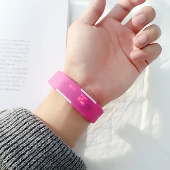New Design Fashion LED Touch Watch Women And Children Digital Watch Silicone Jelly Stylish Rectangle Wristwatch Hour
New Design Fashion LED Touch Watch Women And Children Digital Watch Silicone Jelly Stylish Rectangle Wristwatch Hour