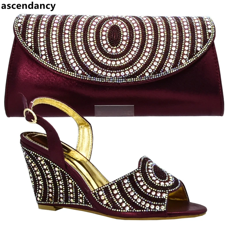 Latest Italian Women Shoes and Bag Set Hot Sales Designs Italian Shoes with Matching Bags Party Shoe and Bag for African Women
Latest Italian Women Shoes and Bag Set Hot Sales Designs Italian Shoes with Matching Bags Party Shoe and Bag for African Women
