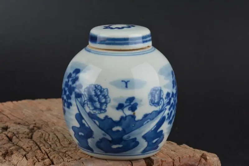 Antique Chinease QingDynasty porcelain jar,white and blue, flower,best collection&adornment, Free shipping
Antique Chinease QingDynasty porcelain jar,white and blue, flower,best collection&adornment, Free shipping
