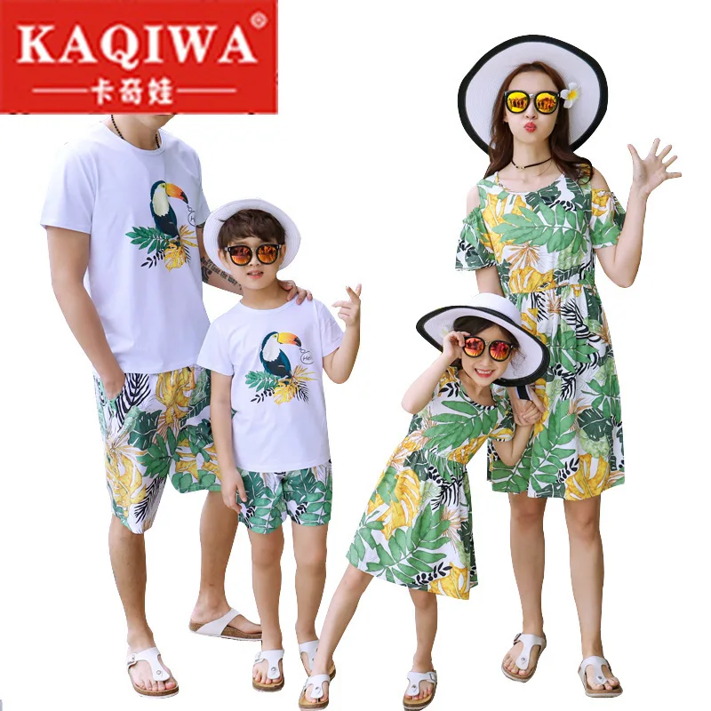 2019 summer dress parent-child outfit beach suit short sleeve suit seaside vacation mother and daughter outfit whole family suit
2019 summer dress parent-child outfit beach suit short sleeve suit seaside vacation mother and daughter outfit whole family suit