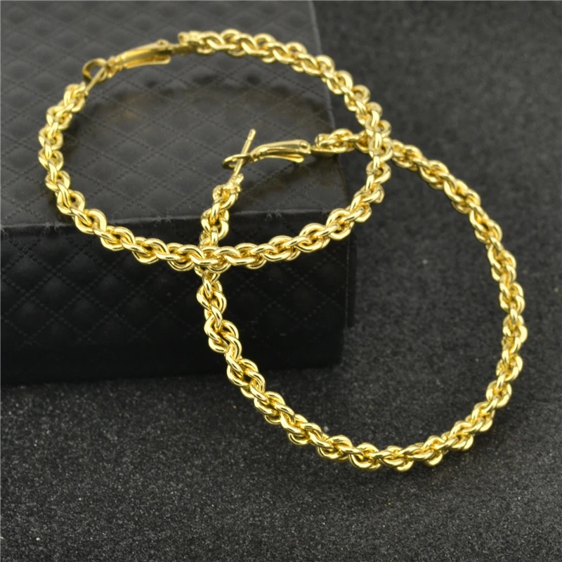2018 Top Popular Chain shape Hoop earrings for women Big circle gold silver Round Fashion jewelry Sexy youth girl 2018 wholesale
2018 Top Popular Chain shape Hoop earrings for women Big circle gold silver Round Fashion jewelry Sexy youth girl 2018 wholesale