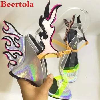 Hot Sell Transparent PVC Wedges Women's Sandals Reflective Snakeskin Pattern Flame Ladies Shoes Mixed Color Casual Women Shoes
Hot Sell Transparent PVC Wedges Women's Sandals Reflective Snakeskin Pattern Flame Ladies Shoes Mixed Color Casual Women Shoes