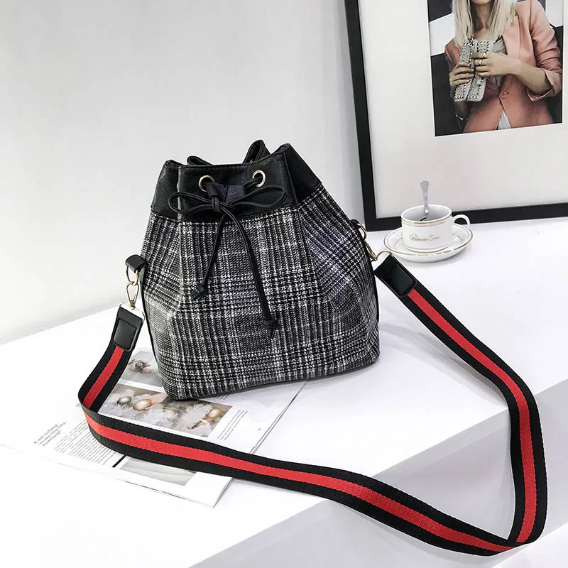 Hot Retro British Plaid Shoulder Bucket Bag Female Sweet Lady Crossbody Bag BVN66
Hot Retro British Plaid Shoulder Bucket Bag Female Sweet Lady Crossbody Bag BVN66