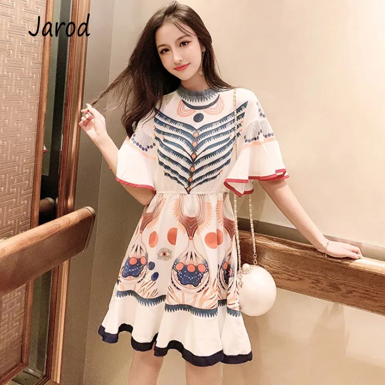 2019 summer New Women Runway Designer Print Flare Sleeve Ruffle mini Dress bohemia beach dress
2019 summer New Women Runway Designer Print Flare Sleeve Ruffle mini Dress bohemia beach dress