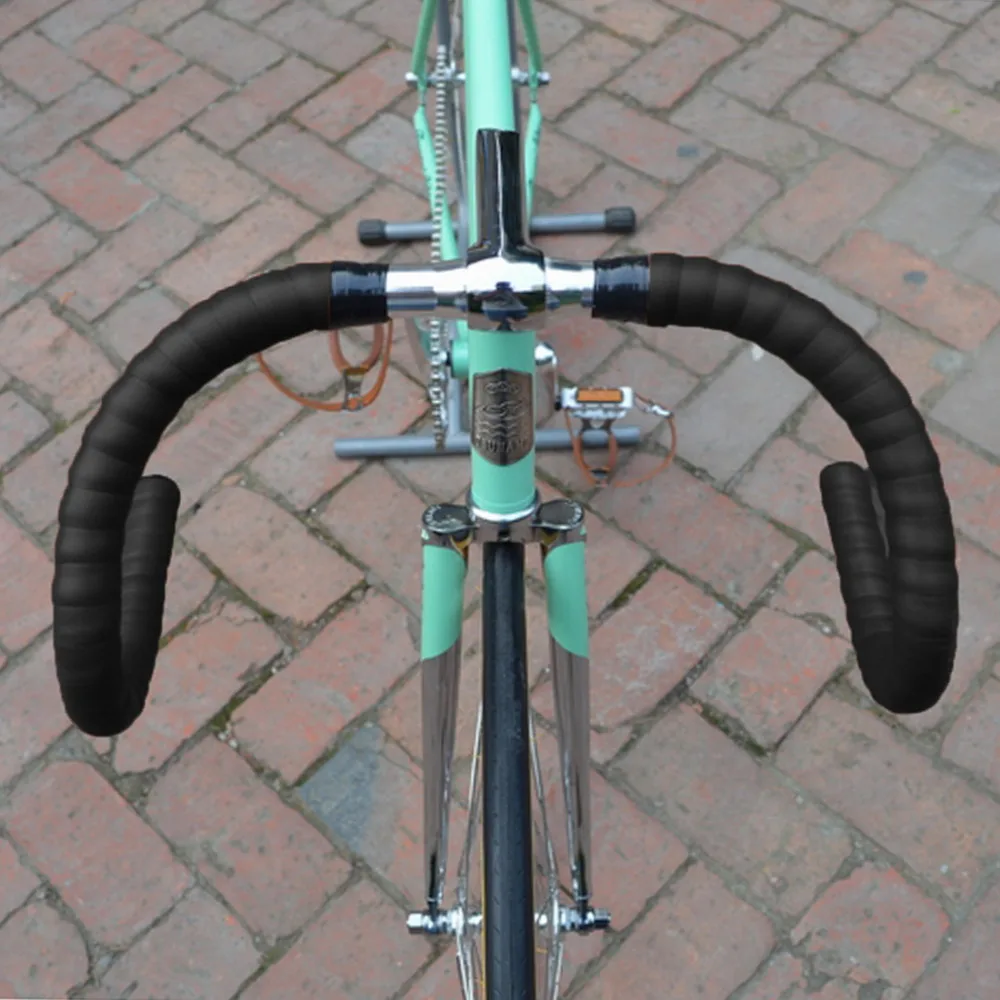 1 Set Colorful Cycling Handle Belt Bike Bicycle Cork Handlebar Tape Wrap 2 Bar Black and Green Hot Arrival
1 Set Colorful Cycling Handle Belt Bike Bicycle Cork Handlebar Tape Wrap 2 Bar Black and Green Hot Arrival