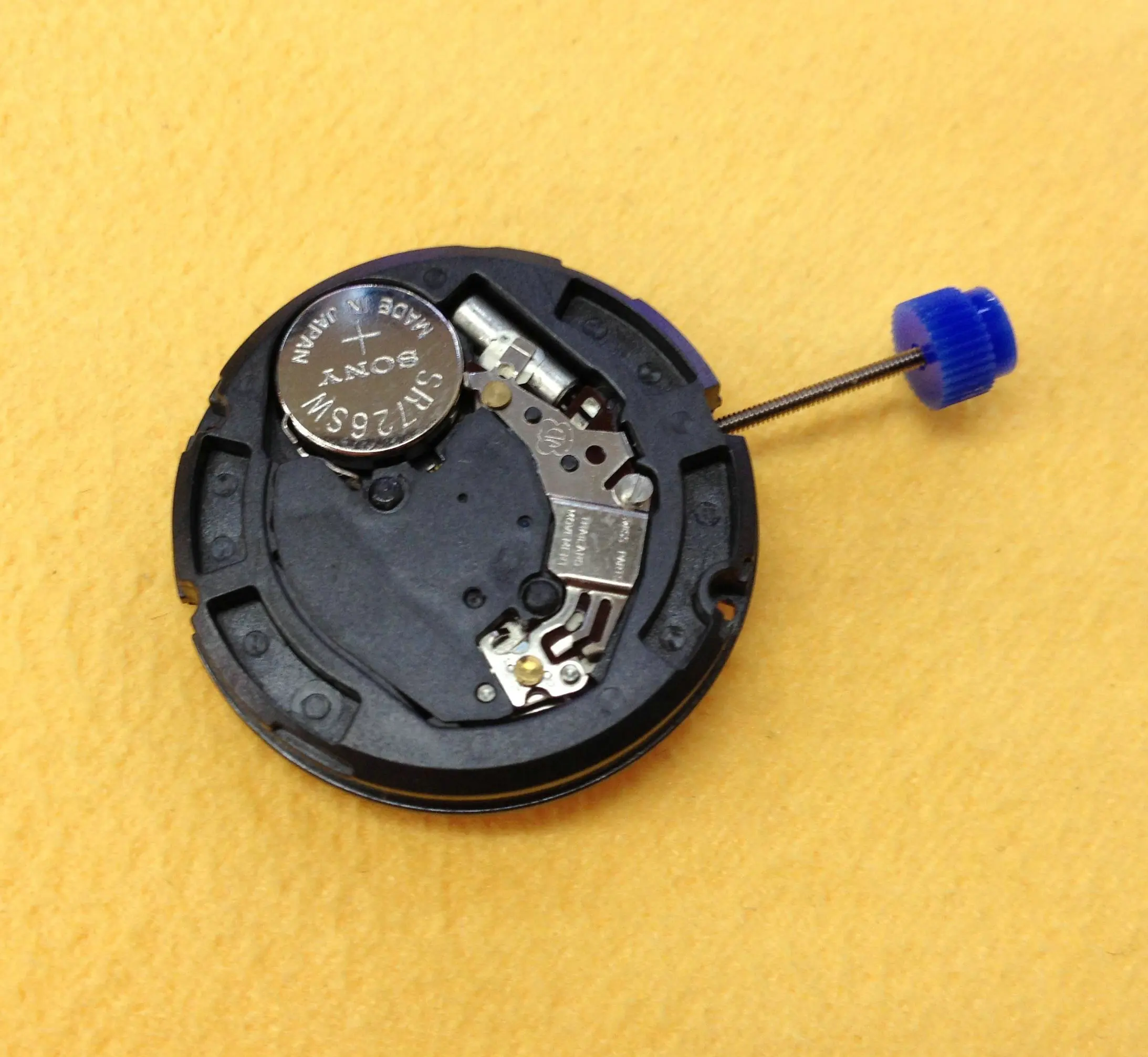 Watch accessories original Swiss ETA 805.112 movement three needle quartz movement does not contain batteries
Watch accessories original Swiss ETA 805.112 movement three needle quartz movement does not contain batteries